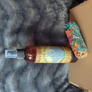 🆕 Smudging Bundle and Sage Clearing Spray